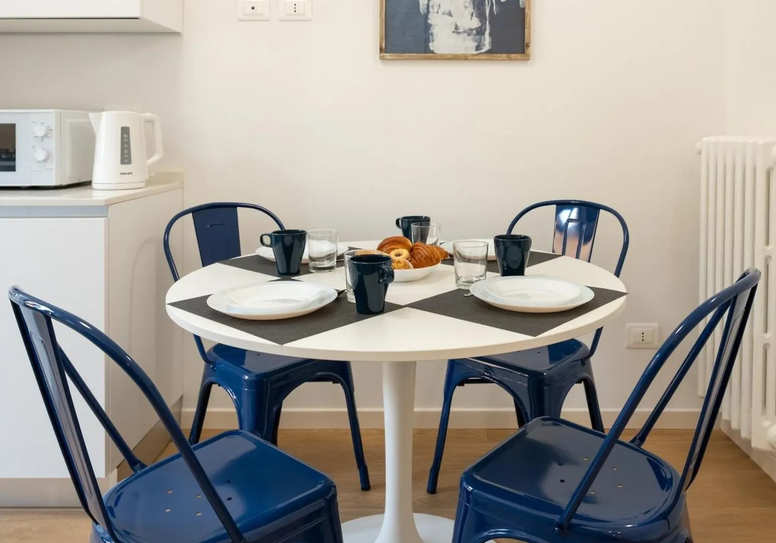 Via Taddeo Alderotti, 85 - Elegant Apartment In Careggi, Near Hospital, University & Tram Morgagni - Florence Charming Apartments Italy