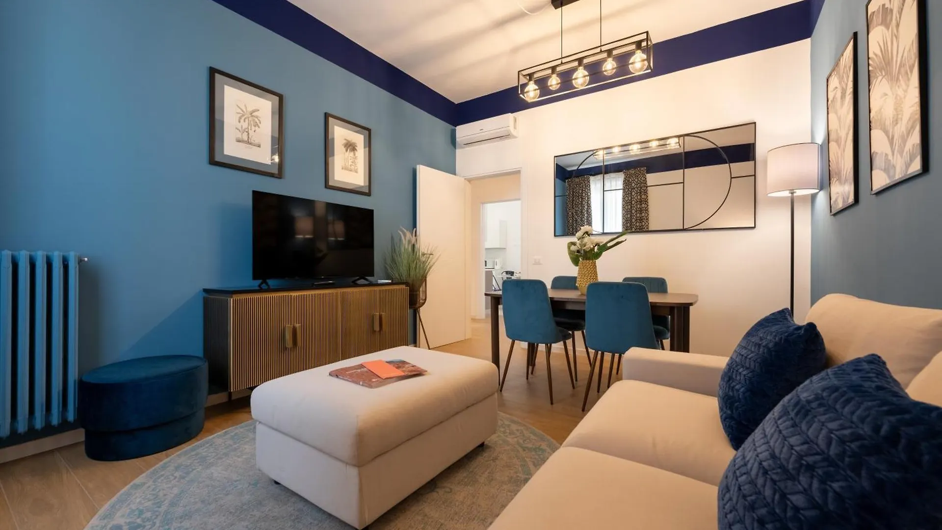 Via Taddeo Alderotti, 85 - Elegant Apartment In Careggi, Near Hospital, University & Tram Morgagni - Florence Charming Apartments 0*,  Italy