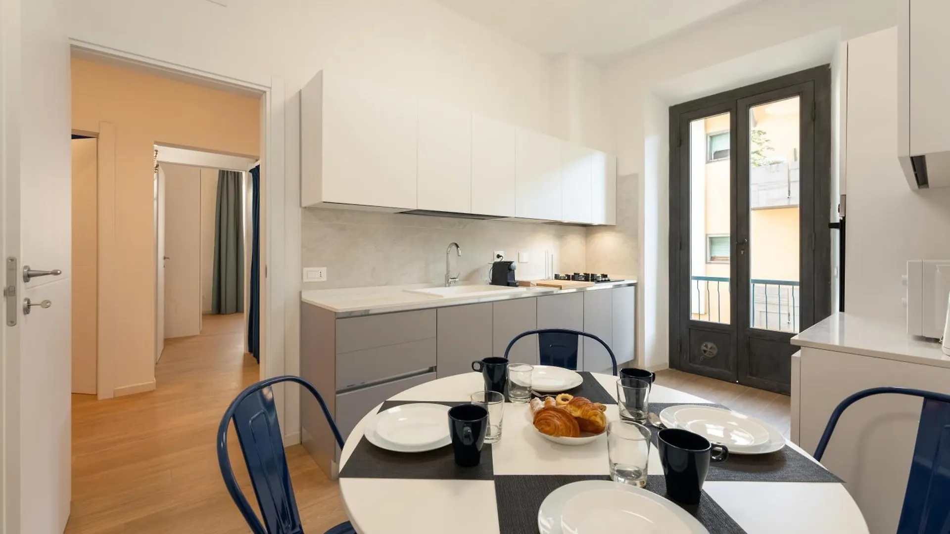 Via Taddeo Alderotti, 85 - Elegant Apartment In Careggi, Near Hospital, University & Tram Morgagni - Florence Charming Apartments